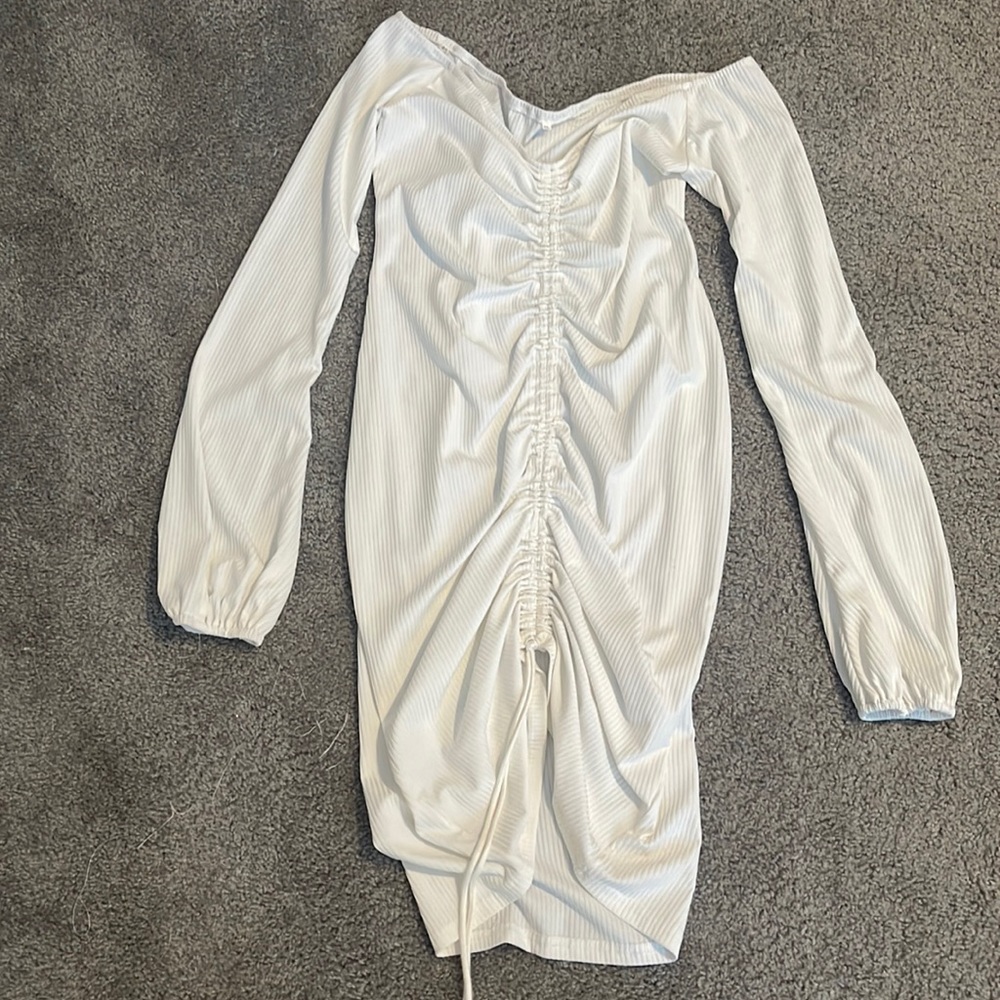 Off the should off white body con dress.